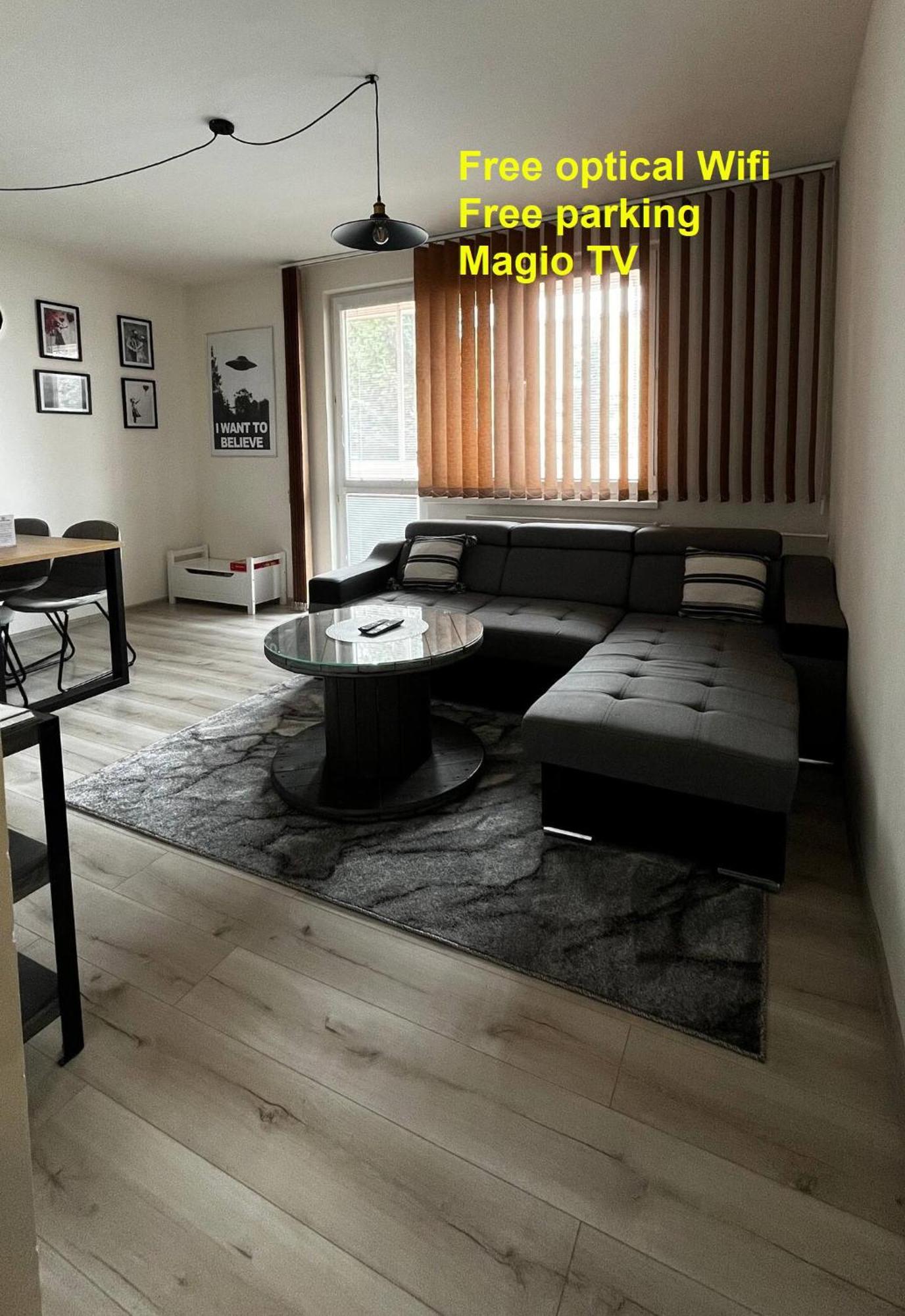 Apartman Bss Тренчин Экстерьер фото