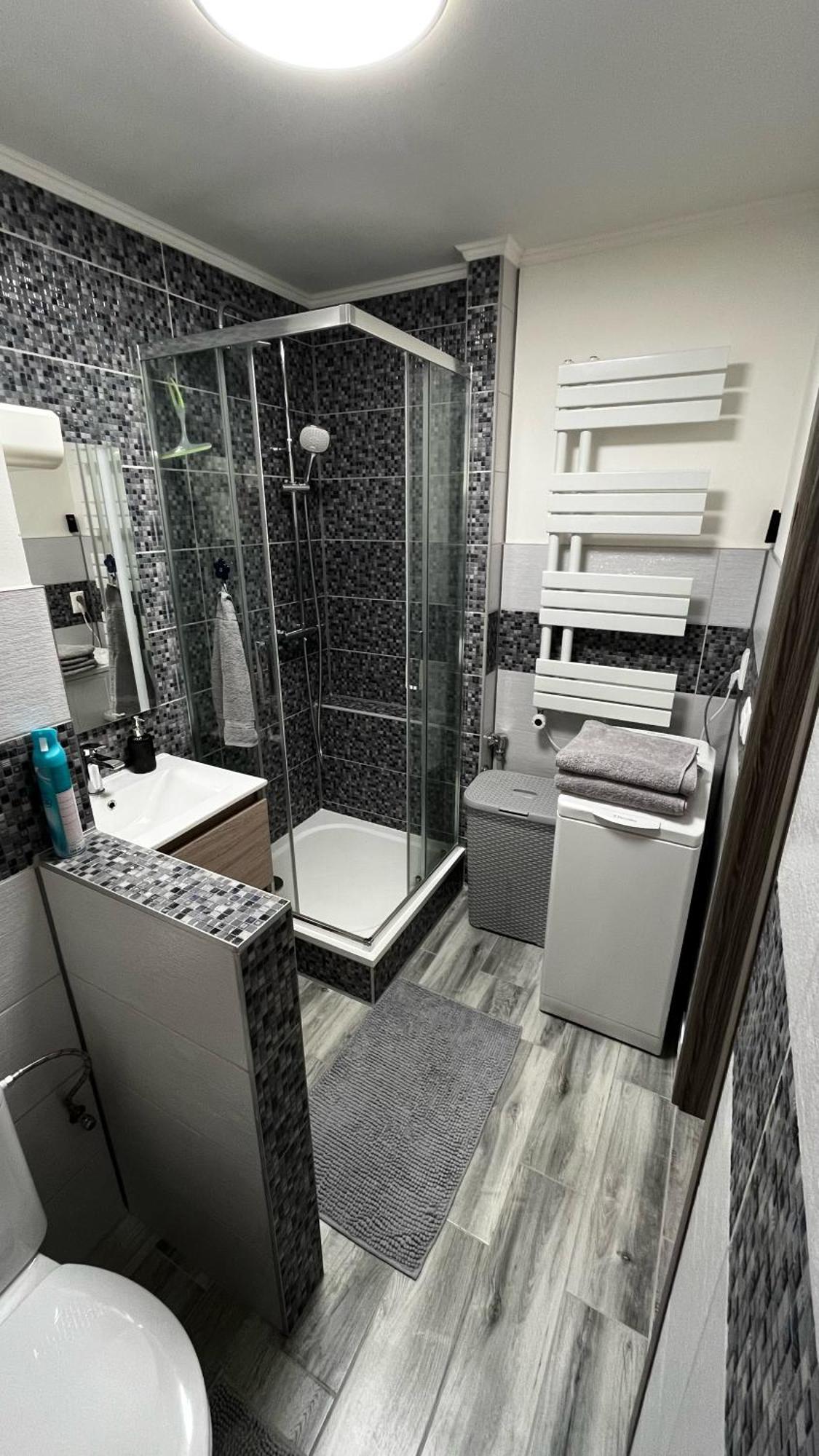 Apartman Bss Тренчин Экстерьер фото